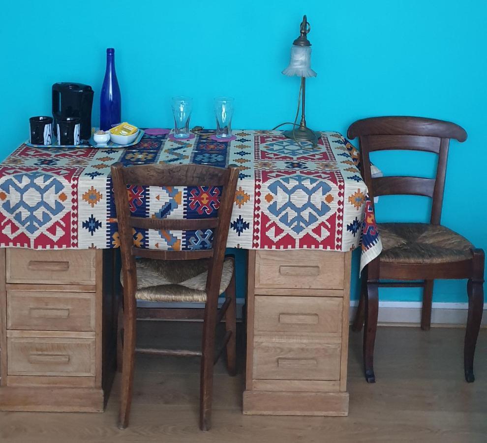 Bienvenue Chez Lilaroma Bed & Breakfast Mérignac Exterior photo